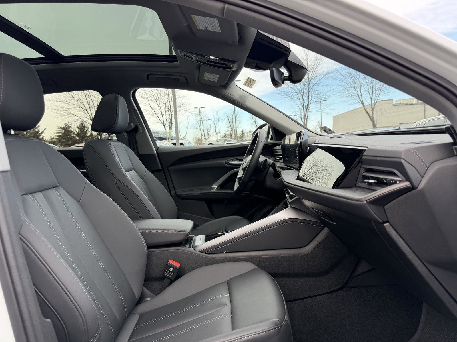 Used 2025 Audi Q5 Premium Plus w/ Premium Plus image 14