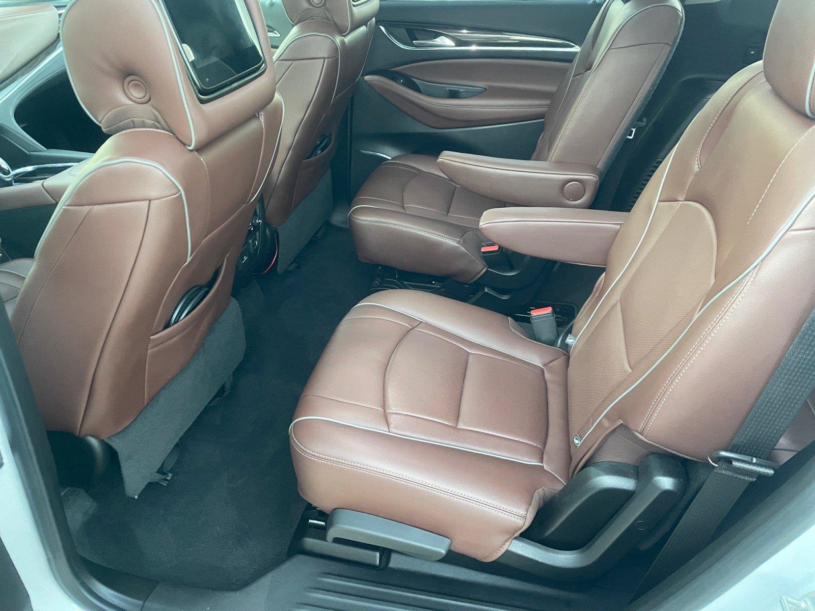 Used 2019 Buick Enclave Avenir w/ Avenir Technology Package AWD/4WD image 13