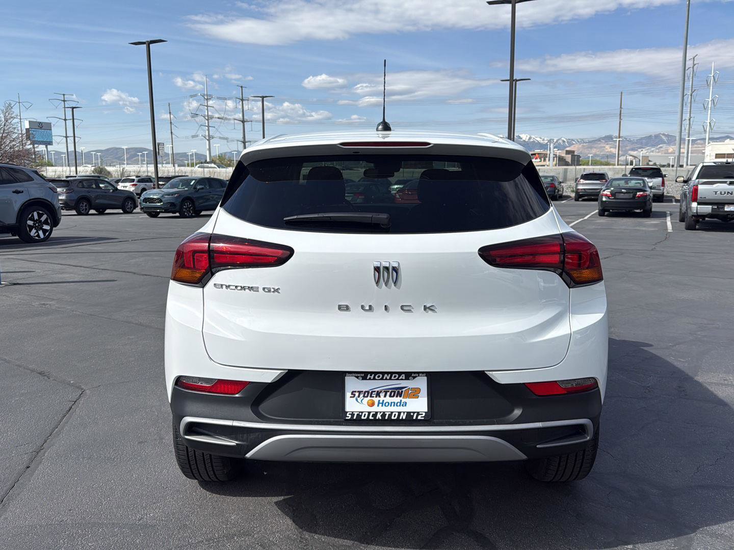 Used 2024 Buick Encore GX Preferred image 8