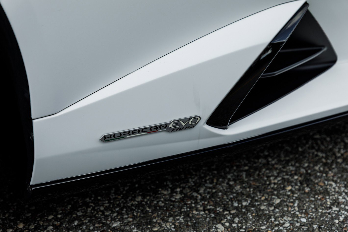 Used 2021 Lamborghini Huracan EVO image 38