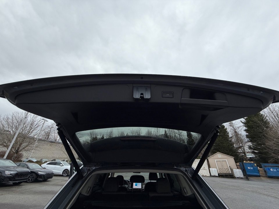 New 2026 Volkswagen Atlas SEL image 14