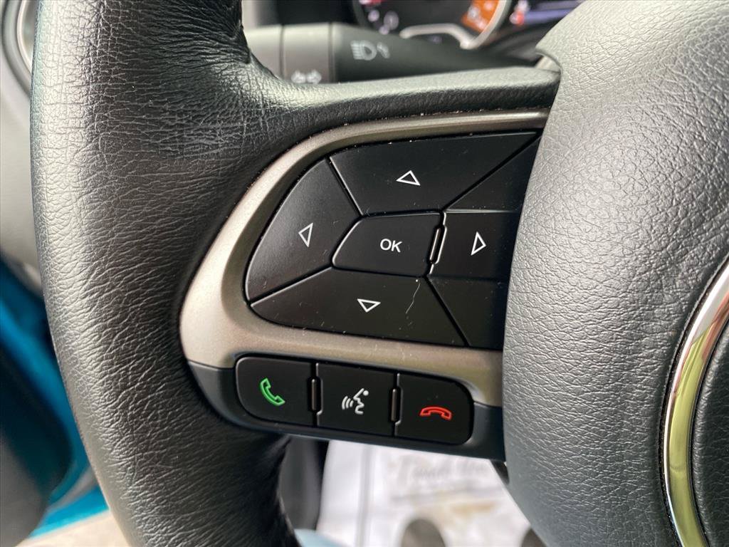 Used 2022 Jeep Renegade Limited AWD/4WD image 18