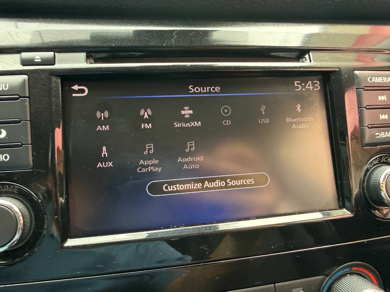 Used 2020 Nissan Rogue S FWD image 33
