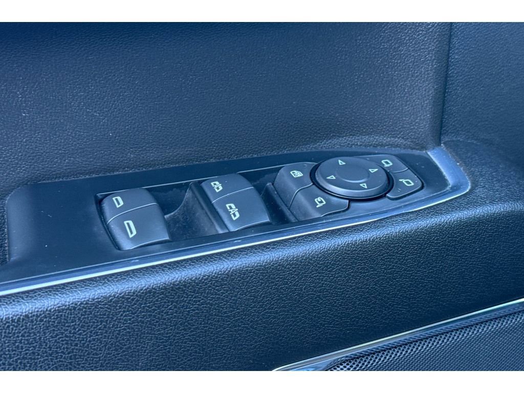 Used 2024 GMC Sierra 1500 SLT image 12