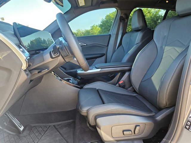 Used 2026 BMW X2 xDrive28i w/ Technology Package AWD/4WD image 17
