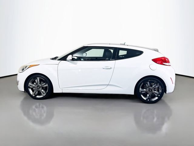 Used 2016 Hyundai Veloster w/ Option Group 02 FWD image 6