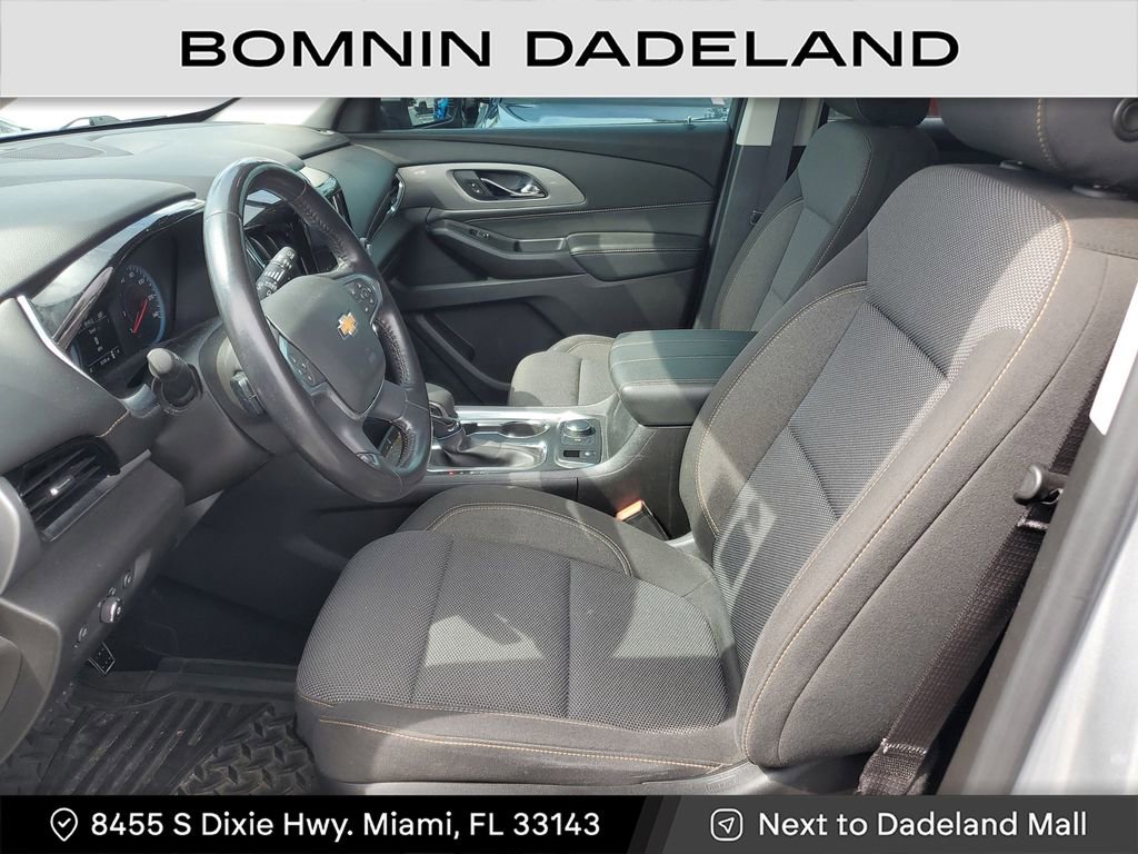 Used 2021 Chevrolet Traverse LT image 17