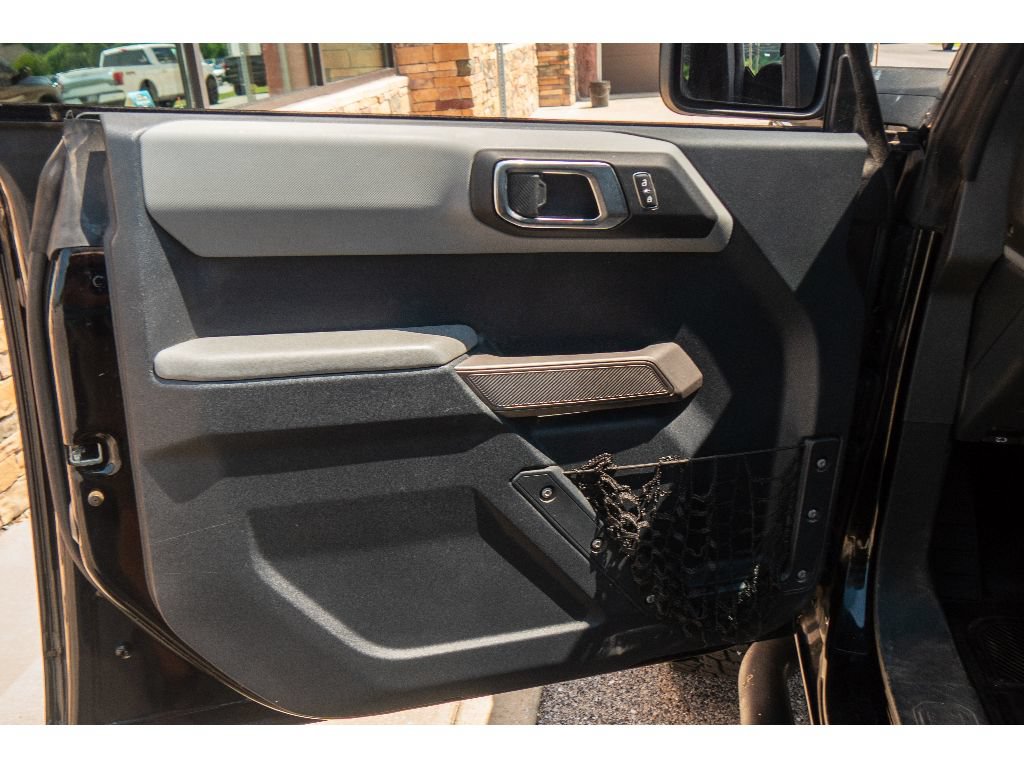 Used 2022 Ford Bronco Black Diamond AWD/4WD image 9