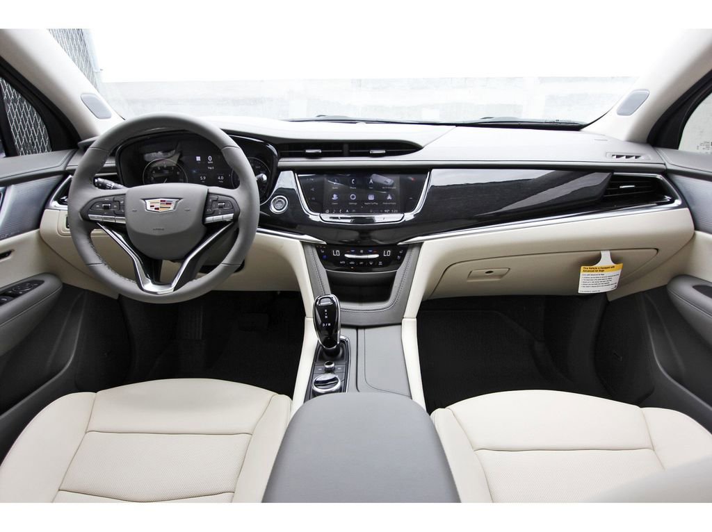 New 2025 Cadillac XT6 Premium Luxury w/ Technology Package image 7