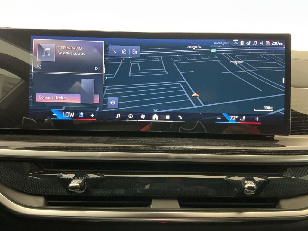 New 2026 BMW X7 xDrive40i w/ M Sport Package AWD/4WD image 11