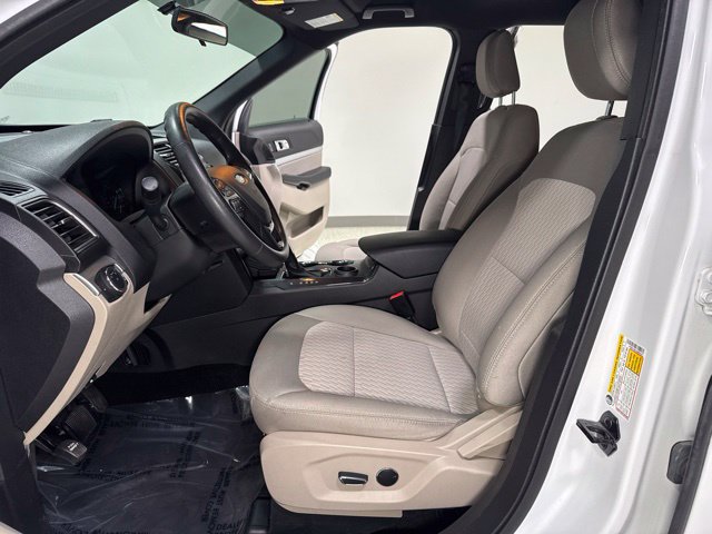 Used 2018 Ford Explorer FWD image 12