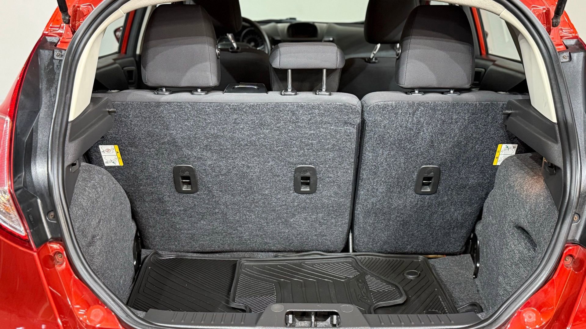 Used 2018 Ford Fiesta SE image 28