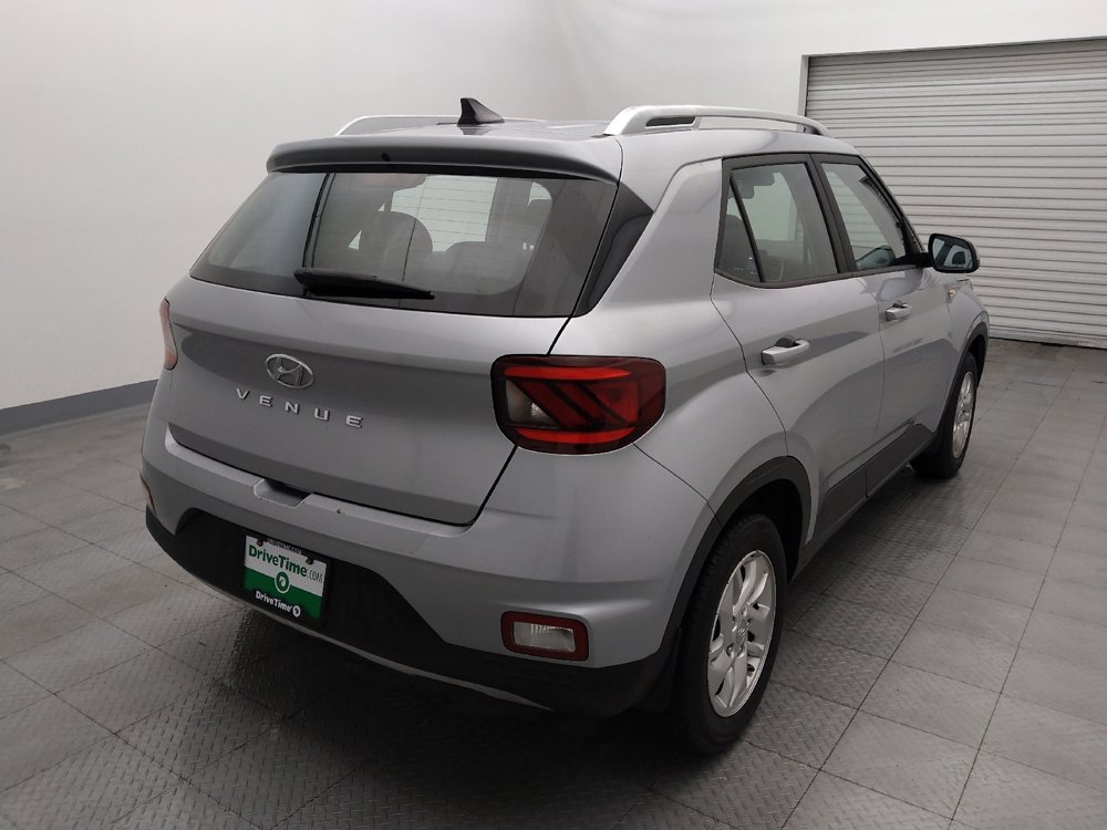 Used 2020 Hyundai Venue SEL image 7