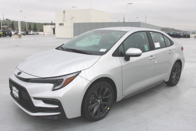 New 2026 Toyota Corolla SE image 6