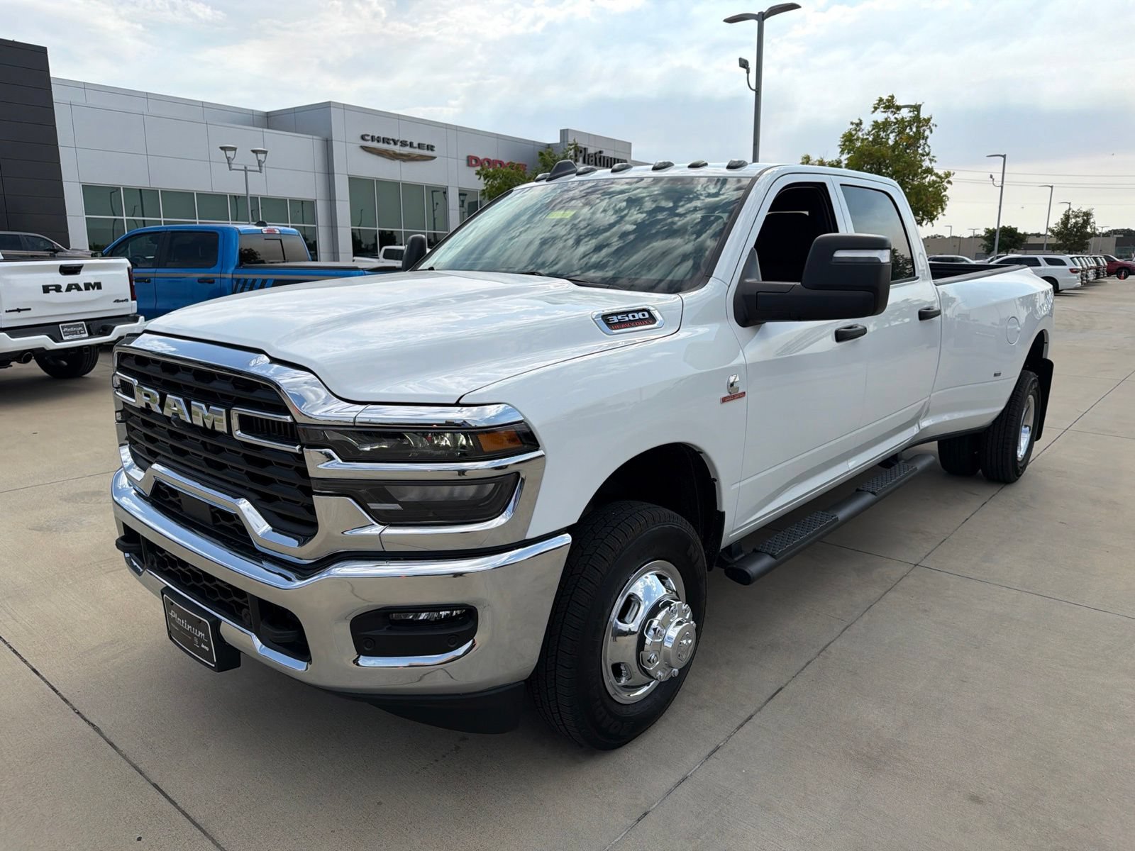 New 2027 RAM 3500 Tradesman AWD/4WD image 9