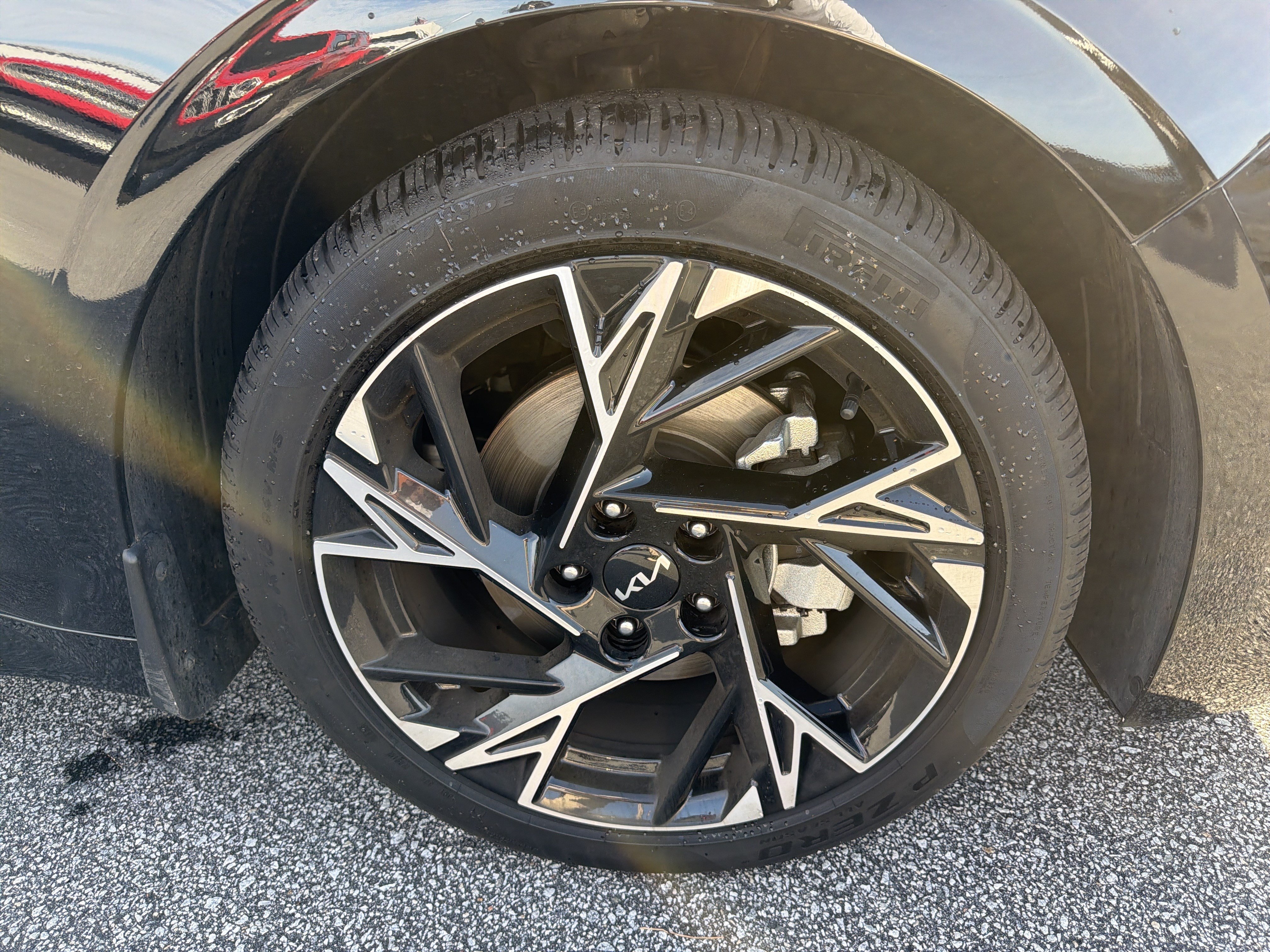 Used 2025 Kia K5 GT-Line w/ GT-Line Premium Package FWD image 9