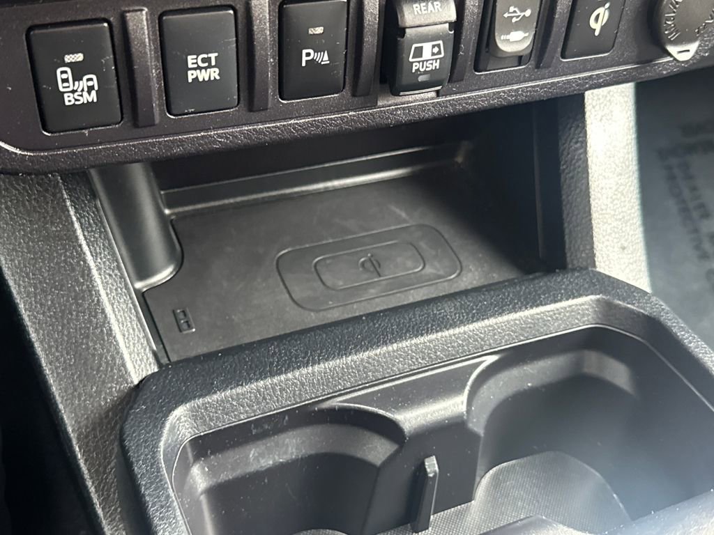 Used 2018 Toyota Tacoma TRD Sport w/ Technology Package image 25