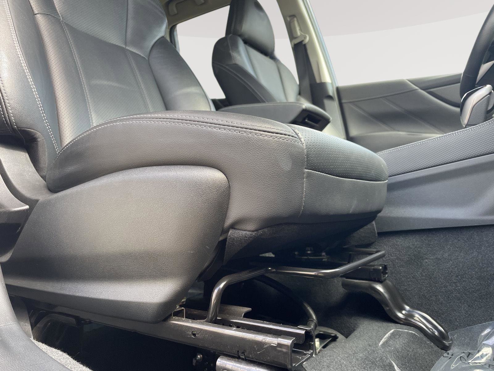 Used 2020 Subaru Forester Limited w/ Popular Package #3 image 10