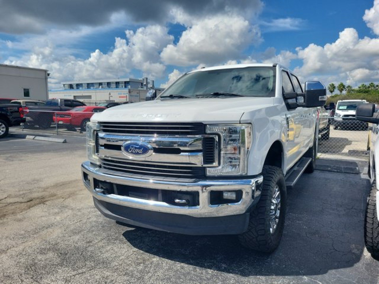 Used 2018 Ford F250 XLT w/ XLT Premium Package AWD/4WD image 3