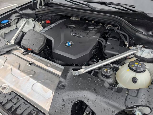 Used 2025 BMW X4 xDrive30i image 18