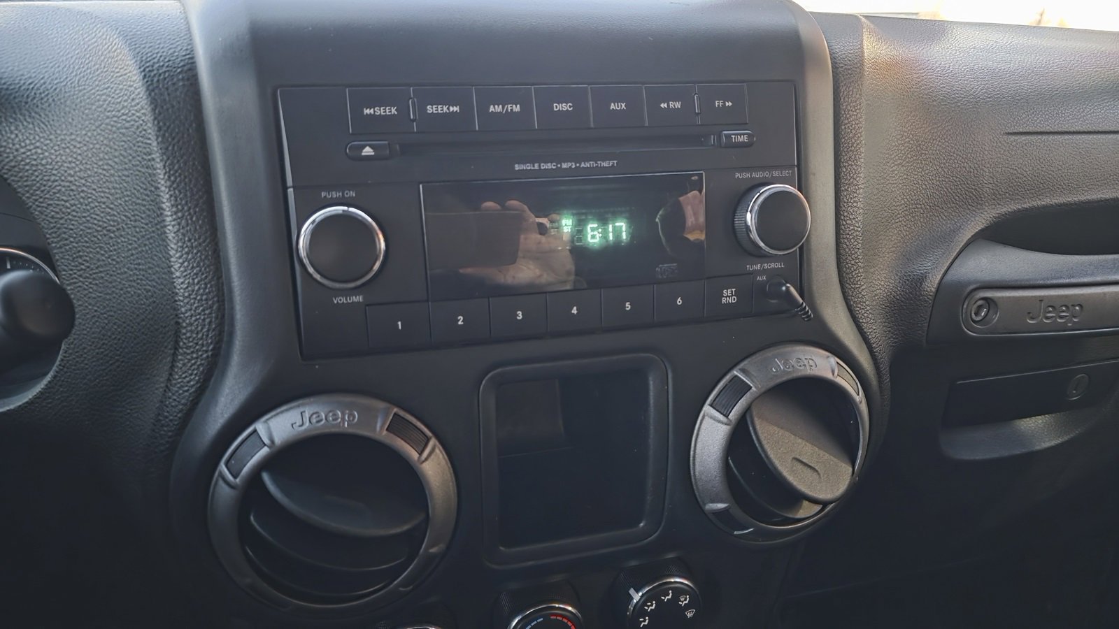 Used 2013 Jeep Wrangler Sport image 13