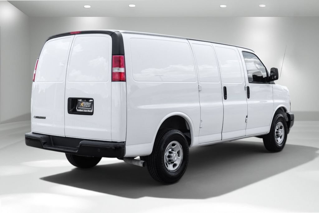 Used 2021 Chevrolet Express 2500 RWD image 7