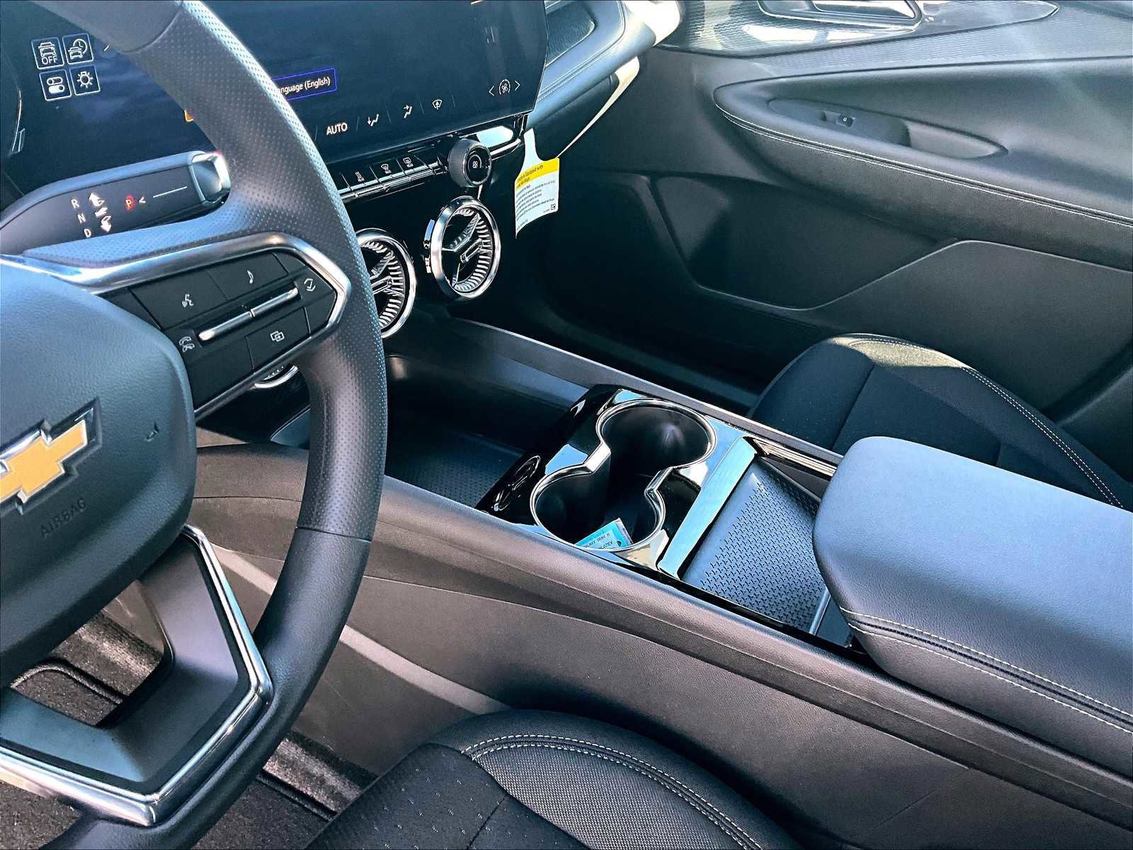 New 2025 Chevrolet Blazer EV LT image 14