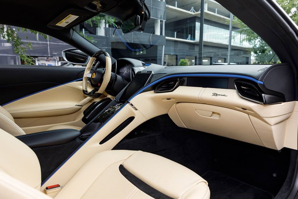 Used 2023 Ferrari Roma RWD image 16