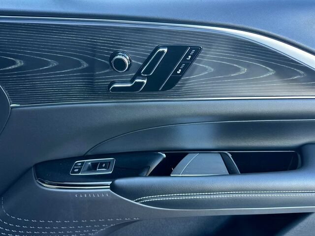 Used 2024 Cadillac Lyriq Luxury RWD image 21