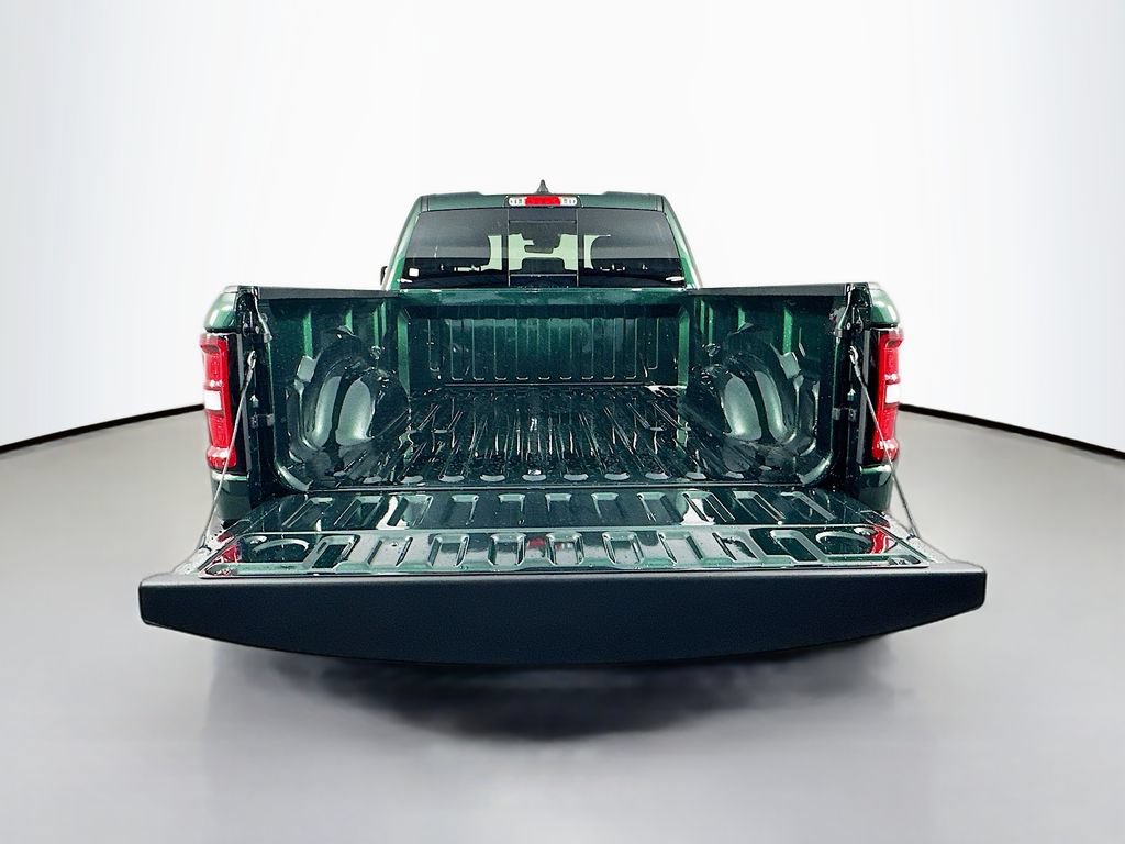 New 2026 RAM 1500 Express AWD/4WD image 15