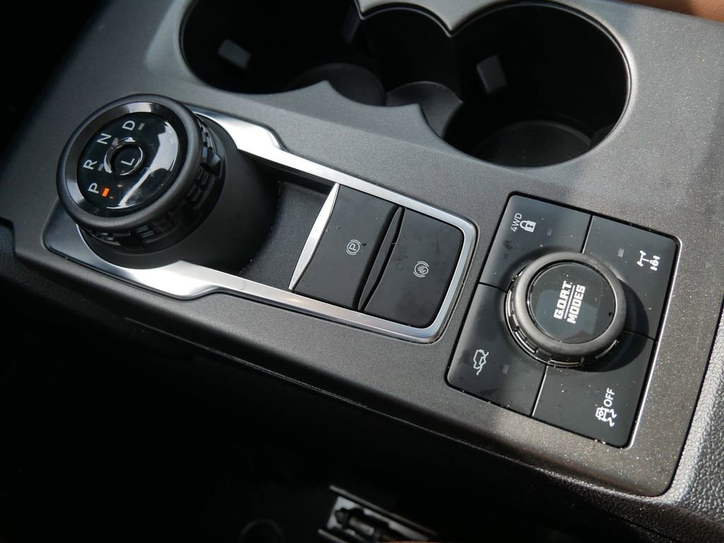 Used 2025 Ford Bronco Sport Outer Banks w/ Sasquatch Outer Banks Package image 25