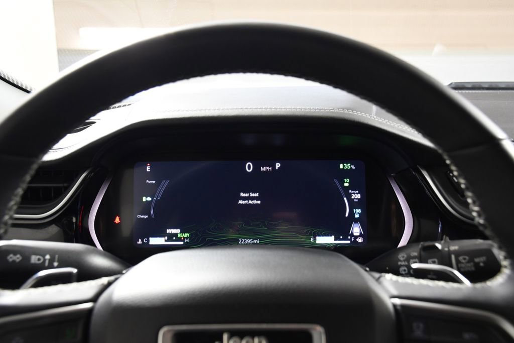 Used 2022 Jeep Grand Cherokee Limited 4xe w/ Luxury Tech Group II image 30