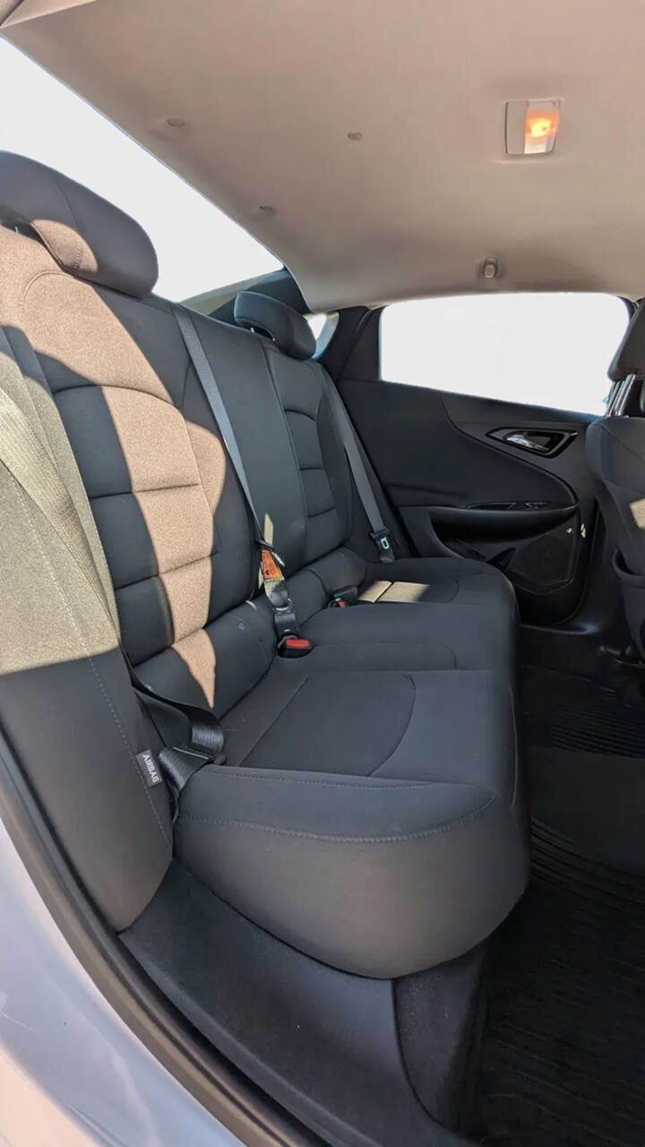 Used 2021 Chevrolet Malibu LS image 14