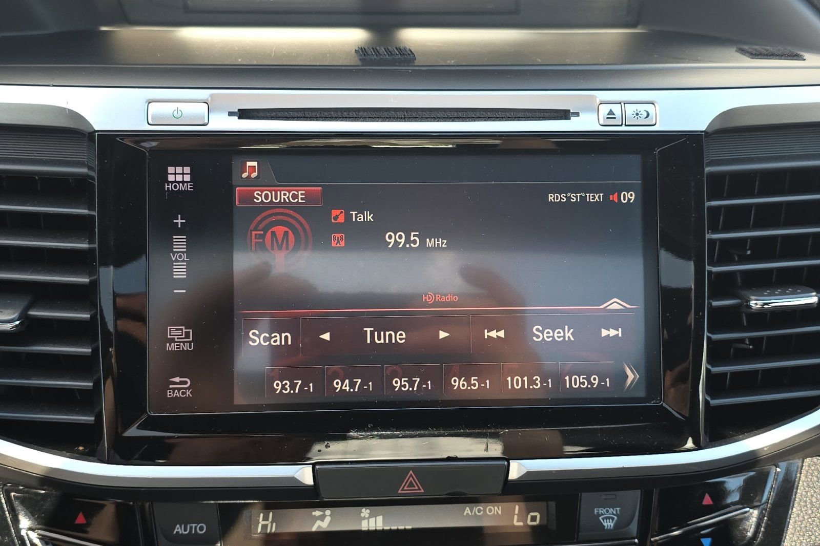 Used 2017 Honda Accord EX image 17