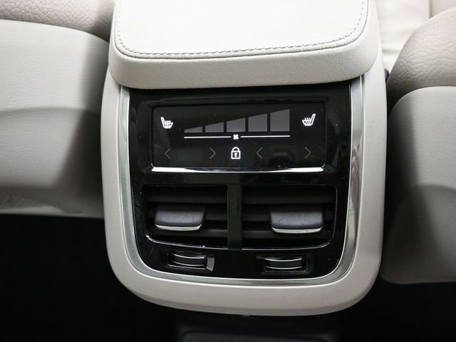 Used 2024 Volvo XC90 T8 Plus image 31