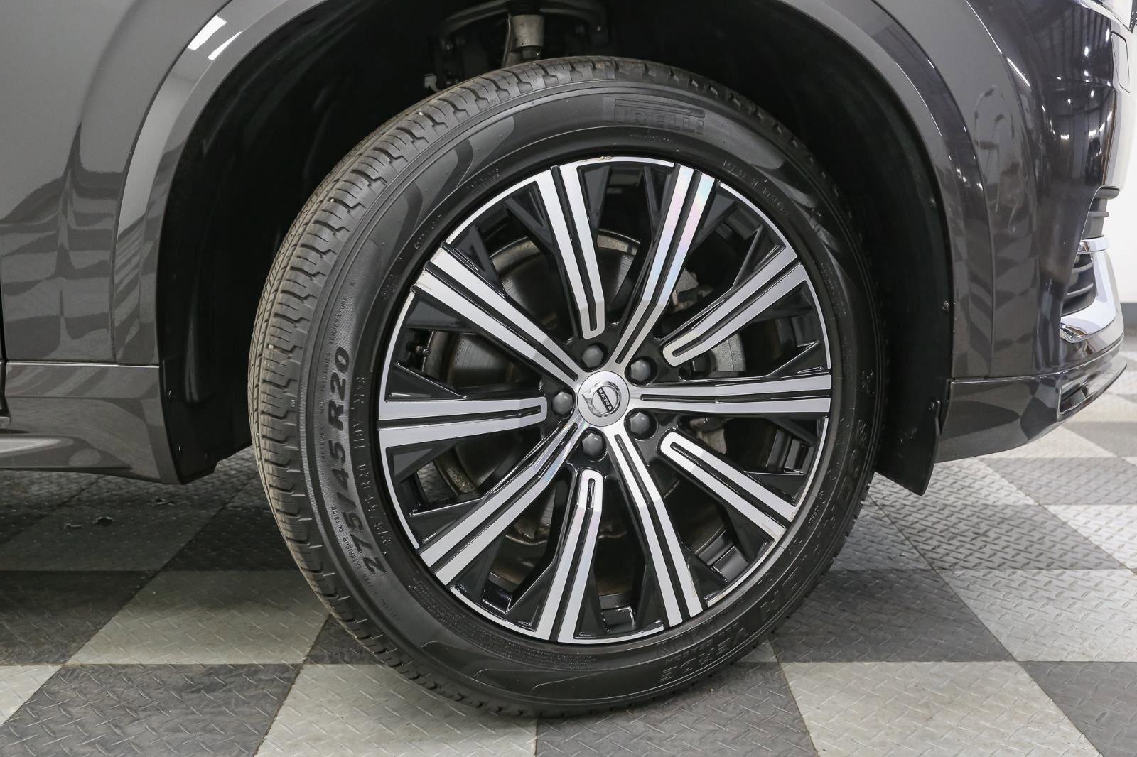 Used 2024 Volvo XC90 B5 Core w/ Climate Package image 17