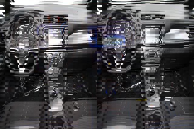 Used 2024 Nissan Leaf S image 2