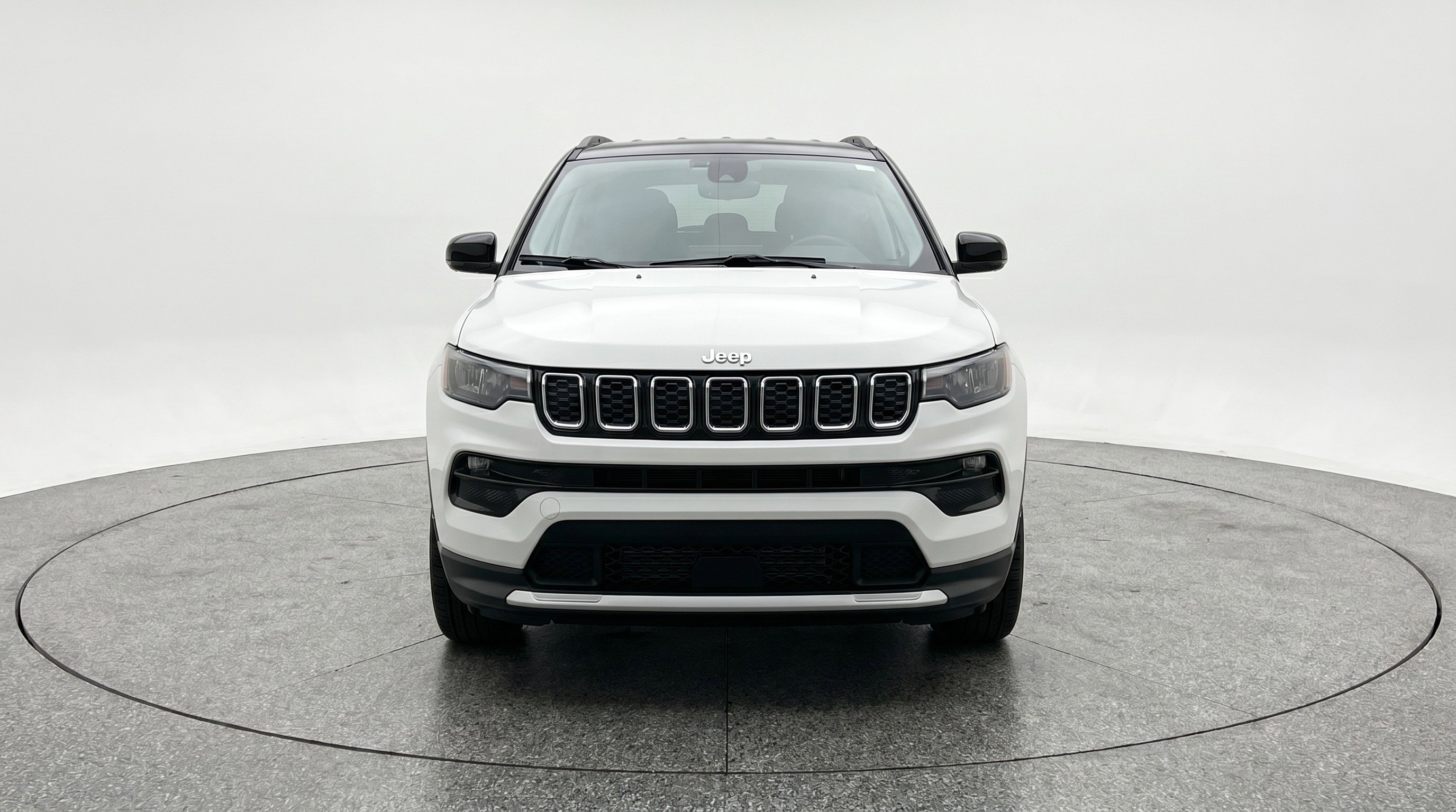 Used 2025 Jeep Compass Limited AWD/4WD image 2