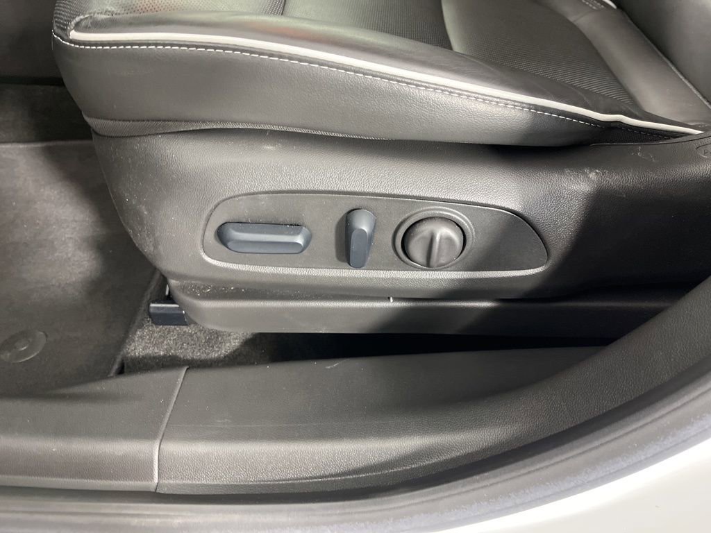 Certified 2024 Buick Encore GX Avenir w/ Avenir Technology Package image 23