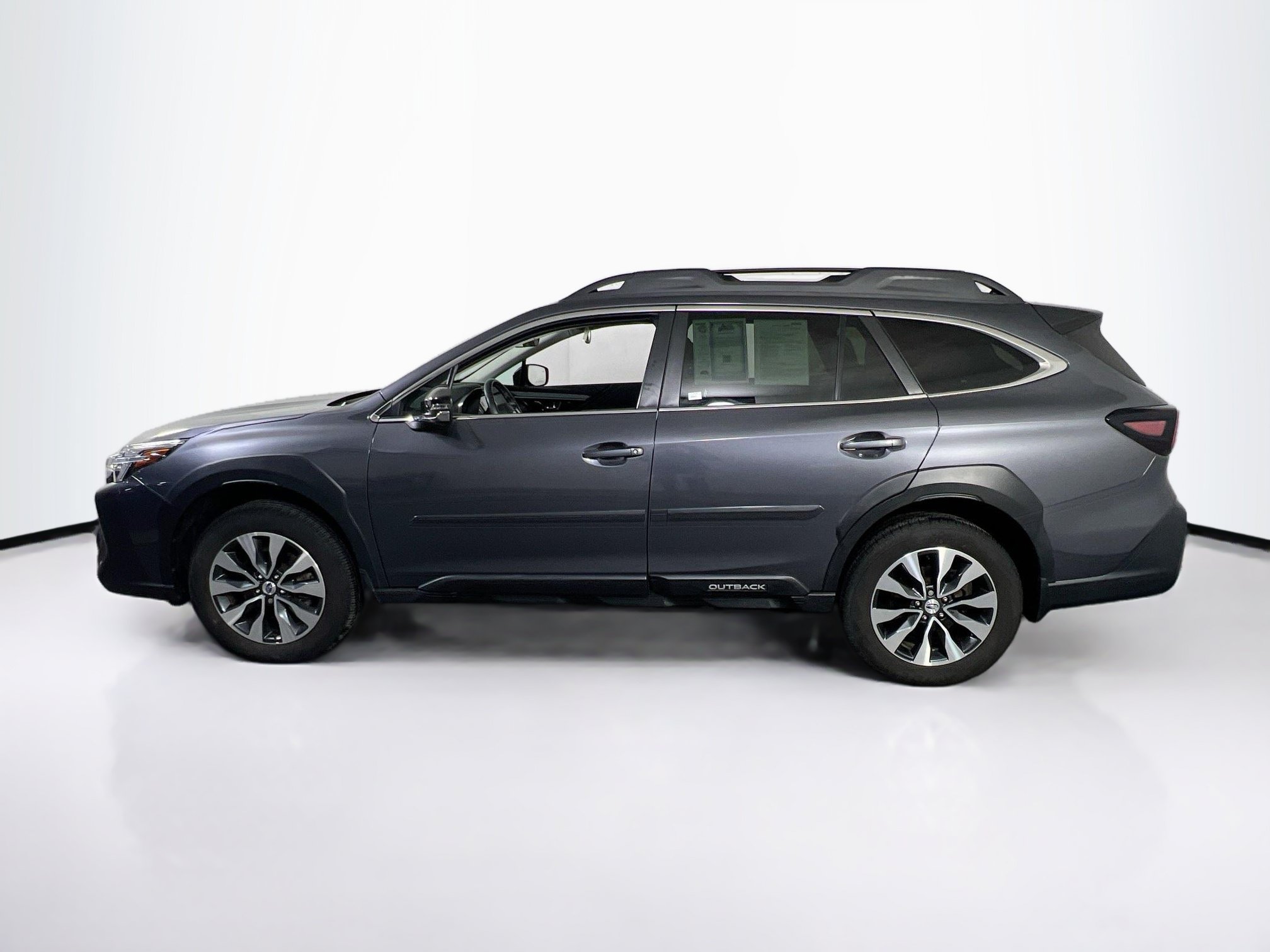 Used 2023 Subaru Outback Limited AWD/4WD image 8