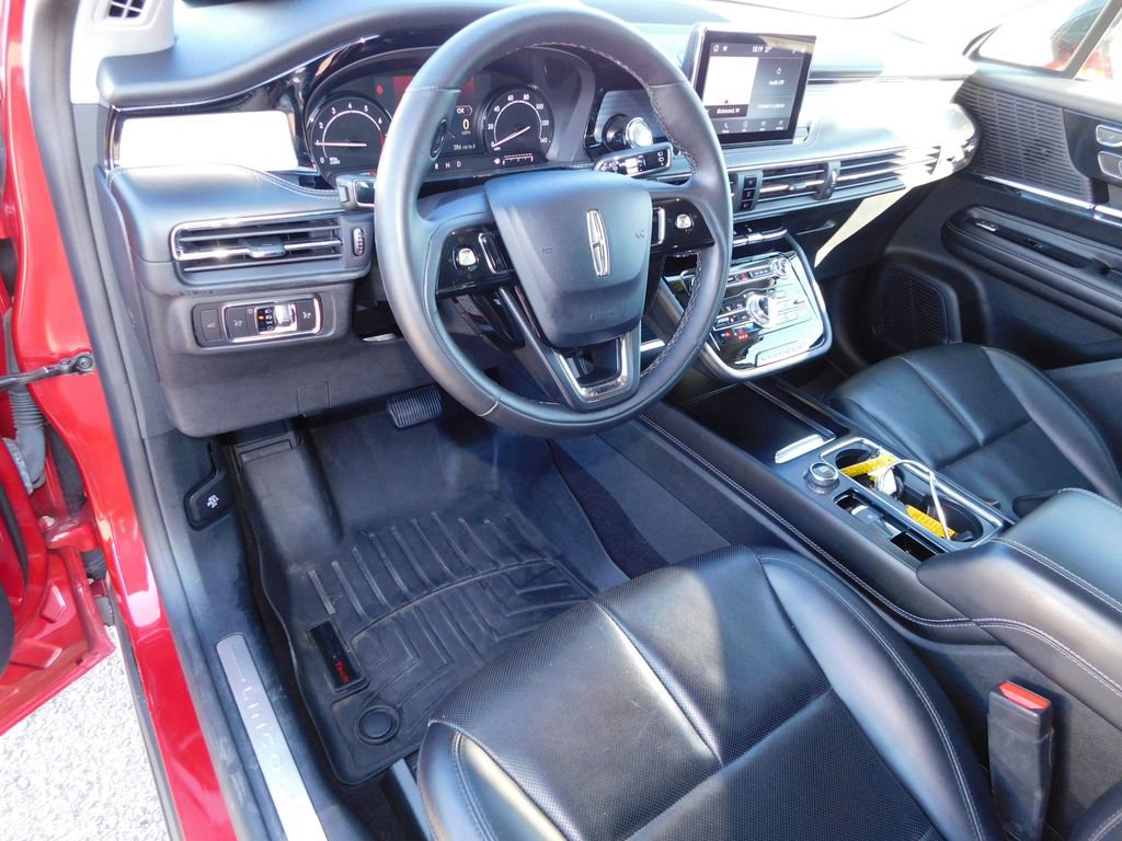 Used 2022 Lincoln Corsair AWD w/ Equipment Group 101A image 13