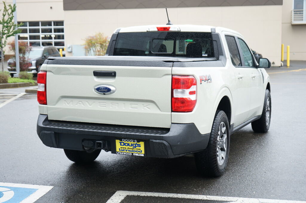Used 2024 Ford Maverick Lariat w/ FX4 Off-Road Package AWD/4WD image 4