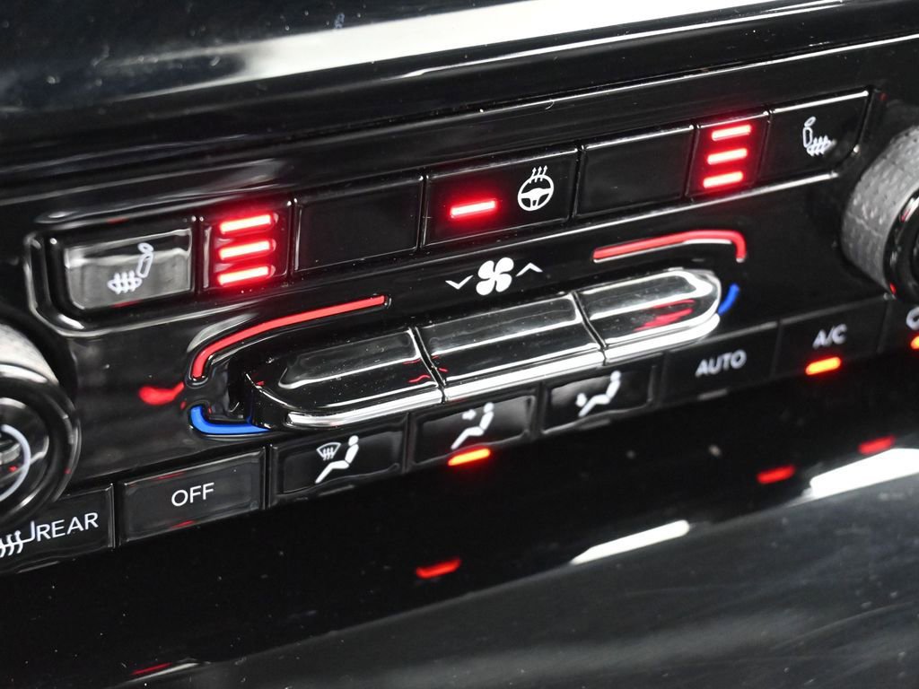 Used 2023 Jeep Grand Cherokee L Limited image 23