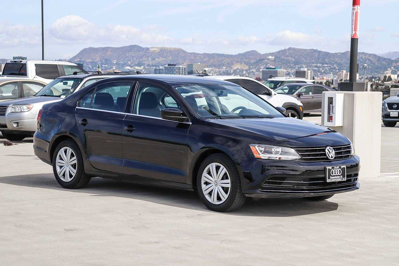 Used 2017 Volkswagen Jetta S FWD image 3