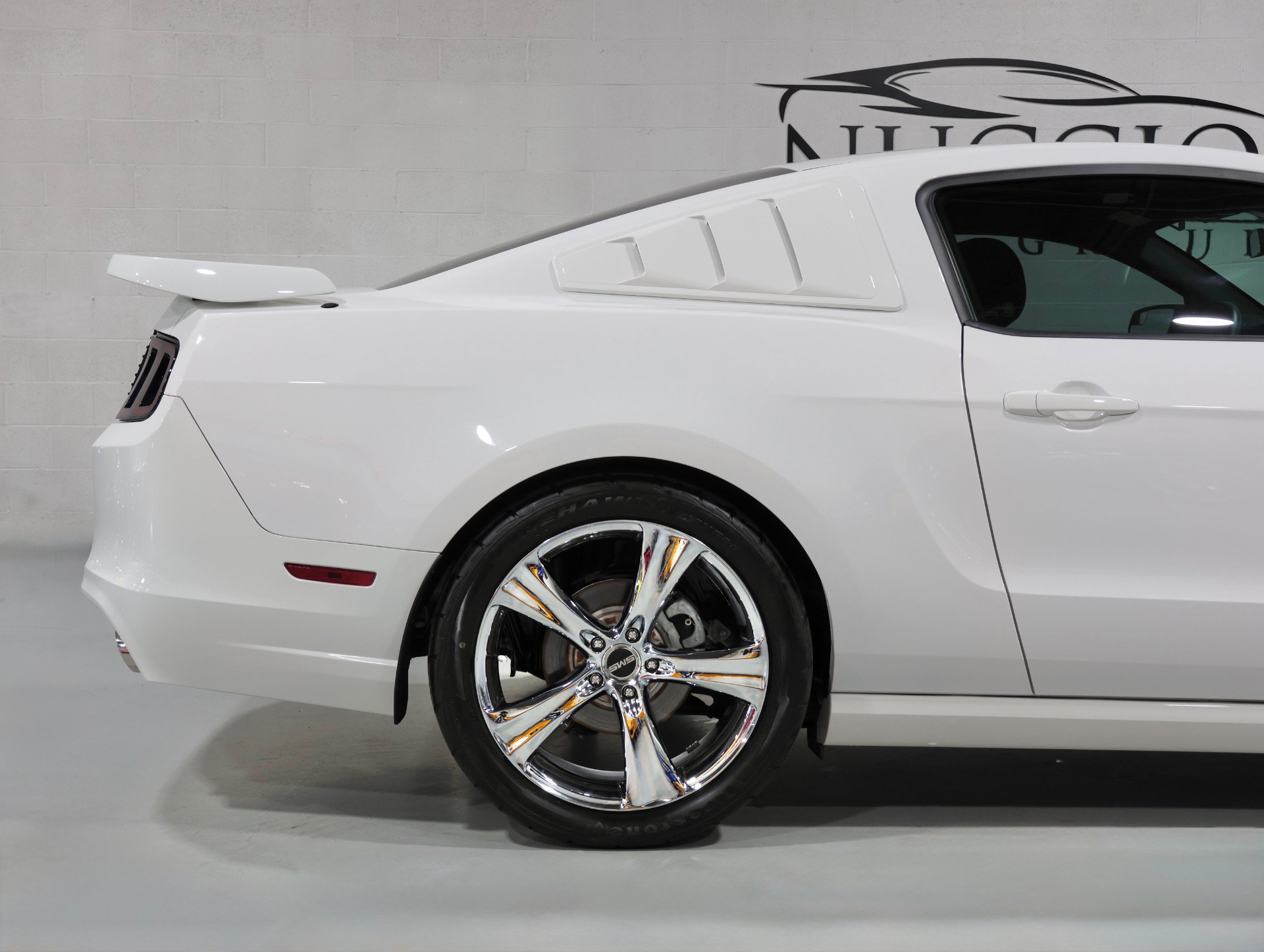 Used 2013 Ford Mustang GT RWD image 44