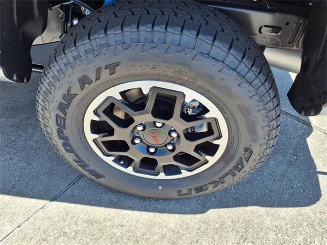 New 2025 Toyota Tacoma TRD Off-Road image 19