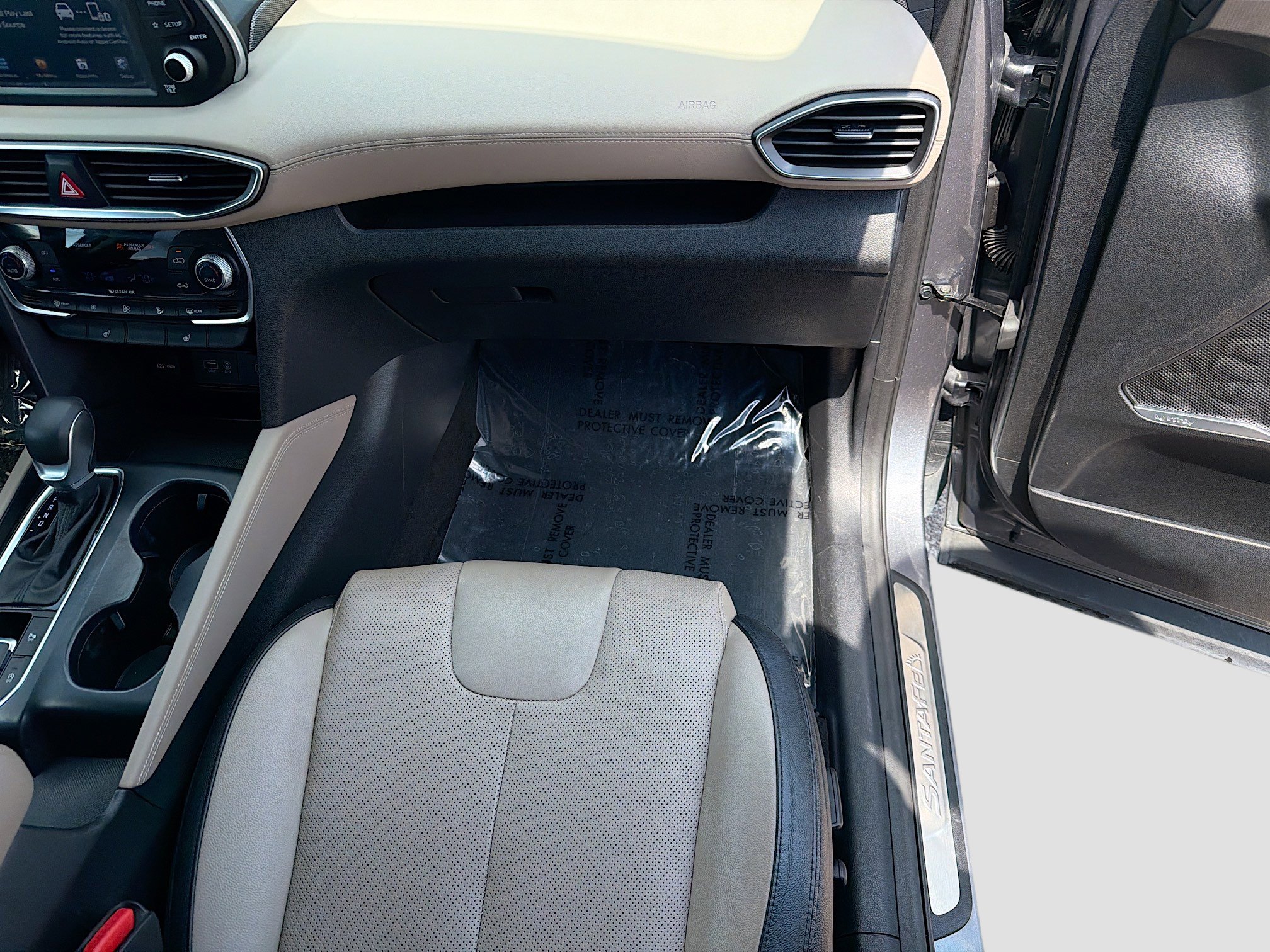 Used 2019 Hyundai Santa Fe Limited image 18