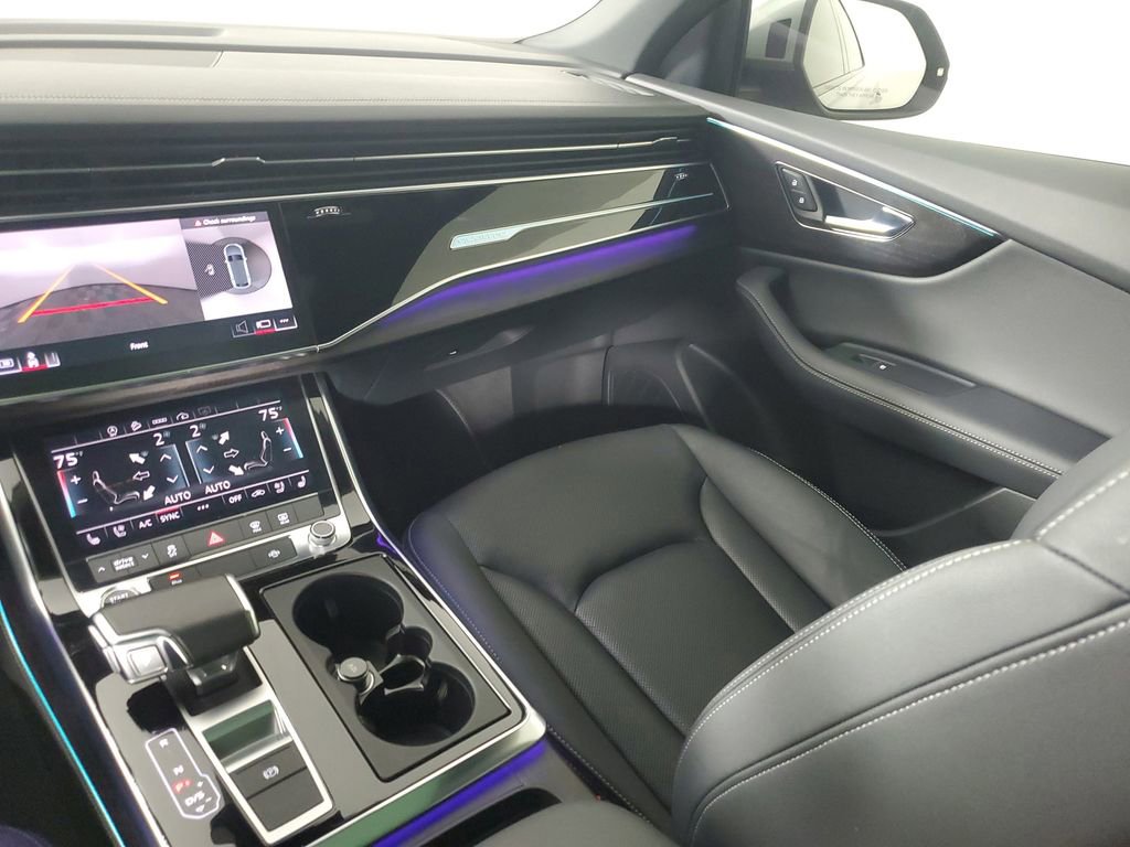 Used 2023 Audi Q8 Premium Plus image 17
