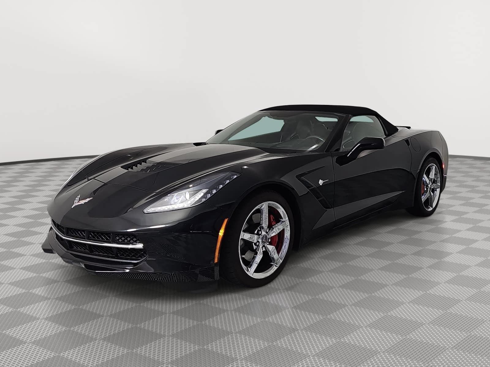 Used 2014 Chevrolet Corvette Stingray Convertible w/ 3LT Preferred Equipment Group RWD image 4