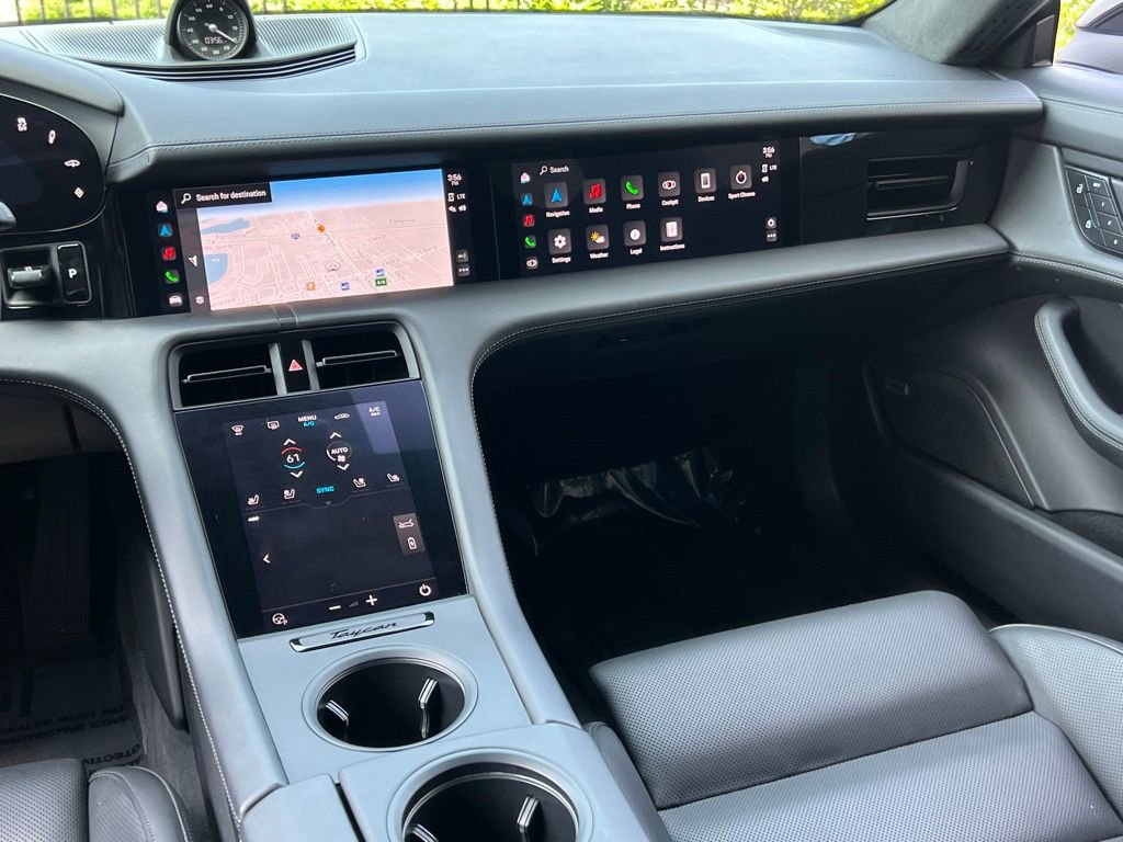 Used 2022 Porsche Taycan GTS image 23